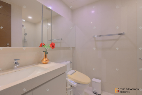 Condominio de 2 dormitorios en Bangkok, Tailandia № 233185 - foto 10
