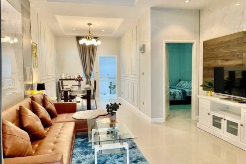 Casa de 2 dormitorios en Pattaya, Tailandia № 205361 - foto 11