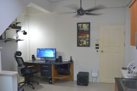 Casa de 2 dormitorios en Pattaya, Tailandia № 205362 - foto 3