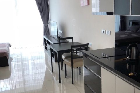 Estudio en el condominio en Pattaya, Tailandia № 205358 - foto 2