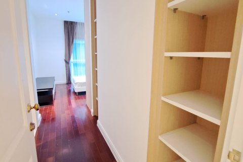 Condominio de 3 dormitorios en Bangkok, Tailandia № 205364 - foto 21