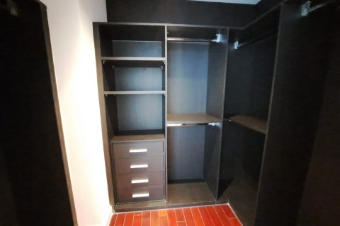 Condominio de 3 dormitorios en Bangkok, Tailandia № 205364 - foto 14