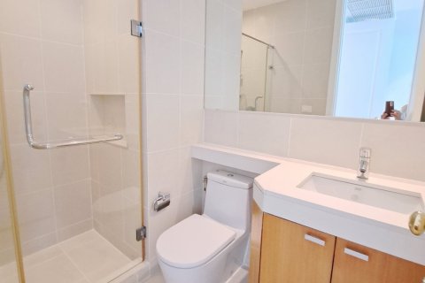 Condominio de 3 dormitorios en Bangkok, Tailandia № 205364 - foto 13