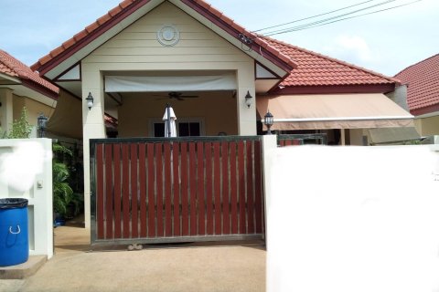 Casa de 2 dormitorios en Pattaya, Tailandia № 205363 - foto 19