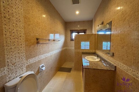 Chalet de 3 dormitorios en Chiang Mai, Tailandia № 162482 - foto 18
