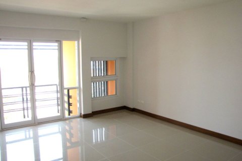 Commercial property in Chiang Mai, Thailand № 162487 - photo 4