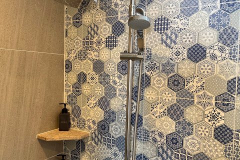 Condo in Phuket, Thailand, 2 bedrooms № 151124 - photo 9