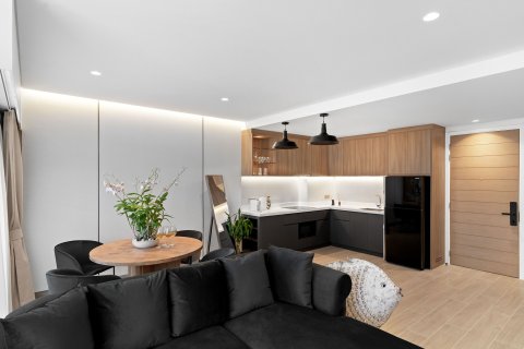 Condo in Phuket, Thailand, 2 bedrooms  № 151122 - photo 4