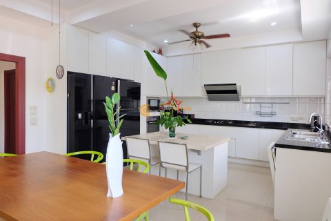 Estudio en Pattaya, Tailandia № 209749 - foto 30