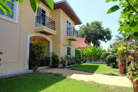 Estudio en Pattaya, Tailandia № 209749 - foto 3