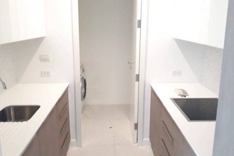 Condominio de 2 dormitorios en Bangkok, Tailandia № 65675 - foto 12
