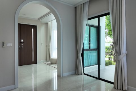 Chalet de 3 dormitorios en Pattaya, Tailandia № 150969 - foto 6