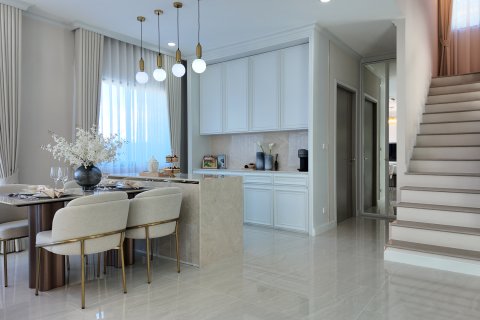Chalet de 3 dormitorios en Pattaya, Tailandia № 150969 - foto 8