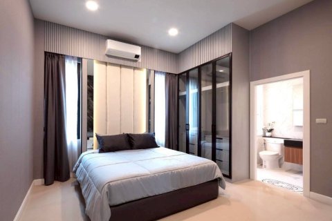 Villa in Pattaya, Thailand 3 bedrooms № 150967 - photo 16