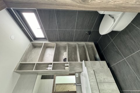 Chalet de 4 dormitorios en Pattaya, Tailandia № 150968 - foto 18