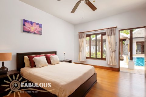 Chalet de 4 dormitorios en Bang Tao, Tailandia № 179396 - foto 7