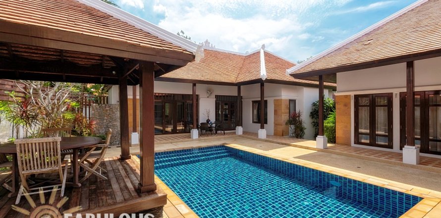 Chalet de 4 dormitorios en Bang Tao, Tailandia № 179396