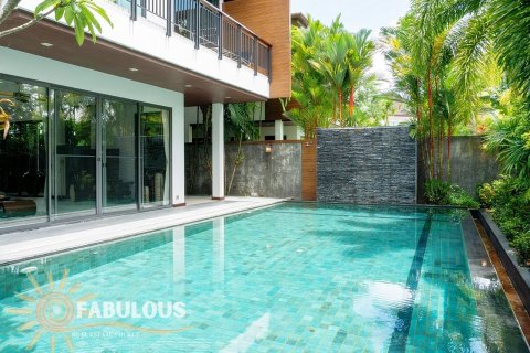 Villa in Bang Tao, Thailand 4 bedrooms № 179393 - photo 9