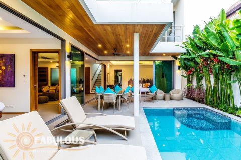 Chalet de 4 dormitorios en Rawai, Tailandia № 179395 - foto 3