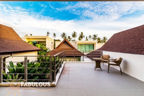 Chalet de 4 dormitorios en Rawai, Tailandia № 179395 - foto 9