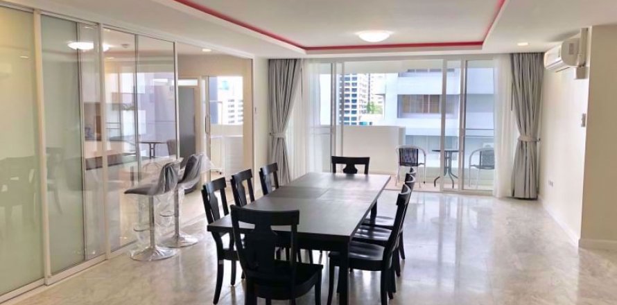 Condominio de 3 dormitorios en Watthana, Bangkok, Tailandia № 47917