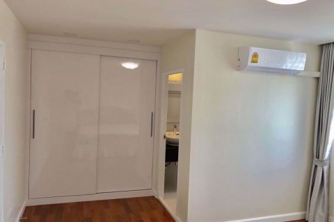 Condominio de 3 dormitorios en Watthana, Bangkok, Tailandia № 47917 - foto 10