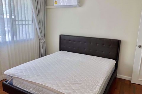 Condominio de 3 dormitorios en Watthana, Bangkok, Tailandia № 47917 - foto 12