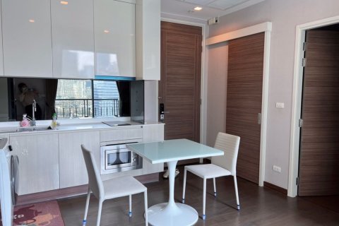 Condominio de 1 dormitorio en Ratchathewi, Bangkok, Tailandia № 47911 - foto 3