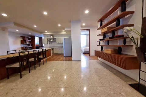 Eigentumswohnung in Khlong Toei, Bangkok, Thailand, 3 Schlafzimmer № 47915 - Foto 2