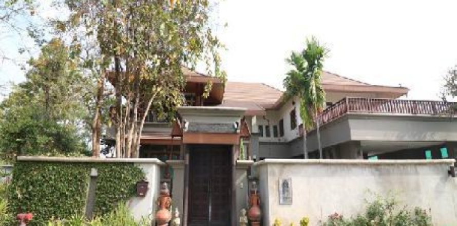 Casa de 4 dormitorios en Chiang Mai, Tailandia № 202625