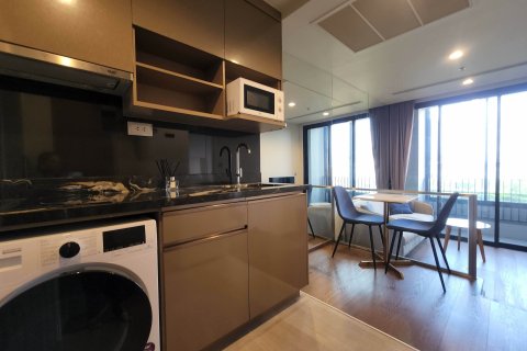 Estudio en el condominio en Khlong Toei, Bangkok, Tailandia № 173431 - foto 2