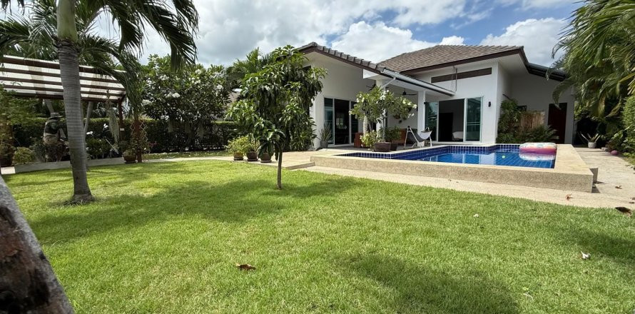 Chalet de 3 dormitorios en Hua Hin, Tailandia № 140500
