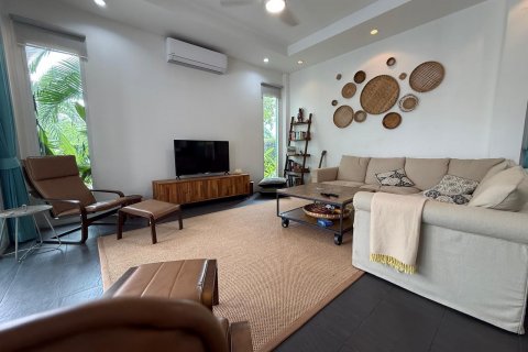 Chalet de 3 dormitorios en Hua Hin, Tailandia № 140500 - foto 16