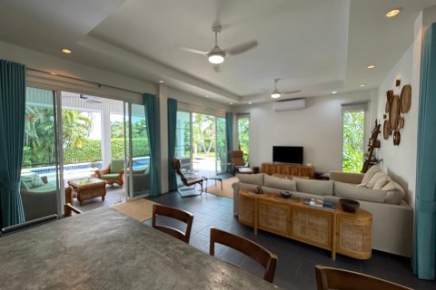 Chalet de 3 dormitorios en Hua Hin, Tailandia № 140500 - foto 18