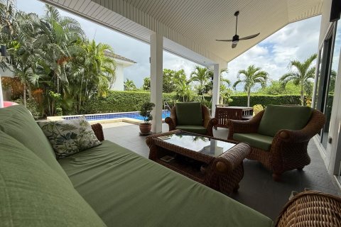 Chalet de 3 dormitorios en Hua Hin, Tailandia № 140500 - foto 12