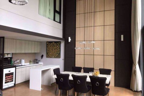 Duplex in The Lumpini 24, Bangkok, Thailand 3 bedrooms № 50766