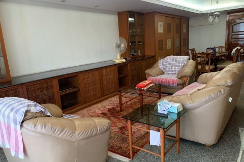 Penthouse in Watthana, Bangkok, Thailand 3 bedrooms № 173449