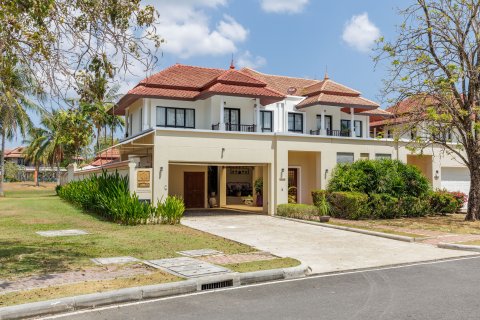Villa à Phuket, Thaïlande 4 chambres № 164067