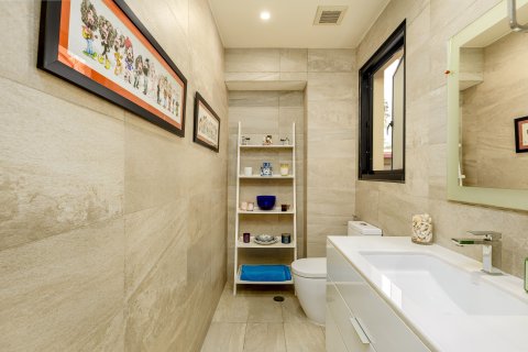 Chalet de 4 dormitorios en Phuket, Tailandia № 164067 - foto 19