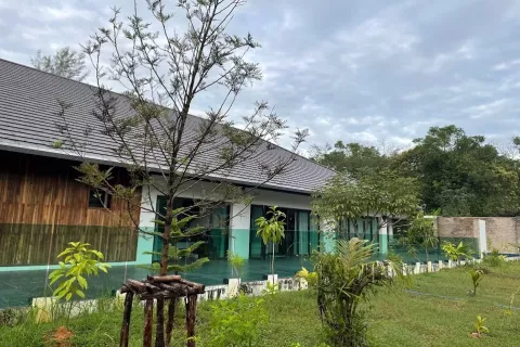 Chalet de 3 dormitorios en Phang Nga, Tailandia № 140000 - foto 24