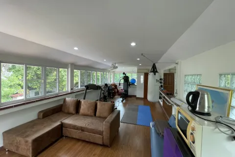 Chalet de 4 dormitorios en Pattaya, Tailandia № 140006 - foto 6