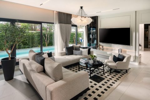 Casa de 4 dormitorios en Pattaya, Tailandia № 126729 - foto 8