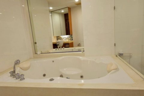 Condominio de 2 dormitorios en Pattaya, Tailandia № 130519 - foto 15