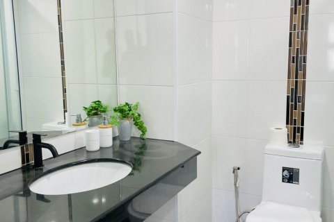 Condo in Pattaya, Thailand, 1 bedroom № 130121 - photo 10
