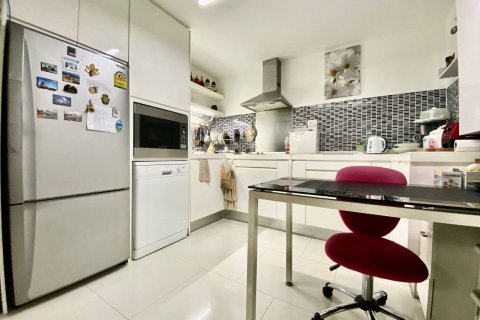 Condominio de 3 dormitorios en Pattaya, Tailandia № 130109 - foto 10