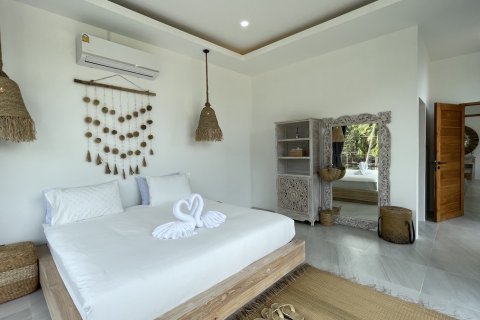 Chalet de 3 dormitorios en Ko Samui, Tailandia № 123387 - foto 13