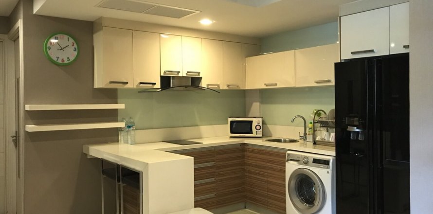 Condo in Pattaya, Thailand, 3 bedrooms in Apus № 111984