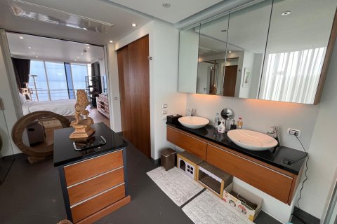 Condominio de 3 dormitorios en Pattaya, Tailandia № 133124 - foto 11