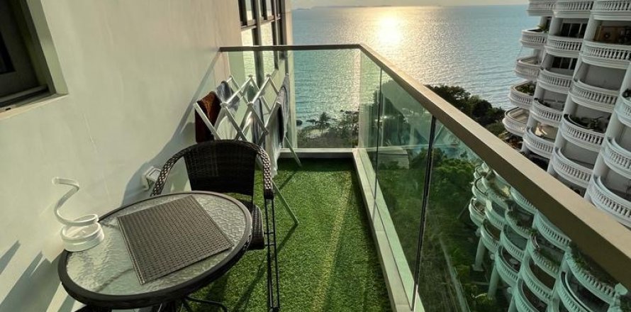 Estudio en el condominio en Pattaya, Tailandia en Wong Amat Tower № 121273