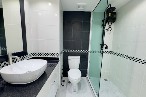Condominio de 1 dormitorio en Pattaya, Tailandia № 130064 - foto 2